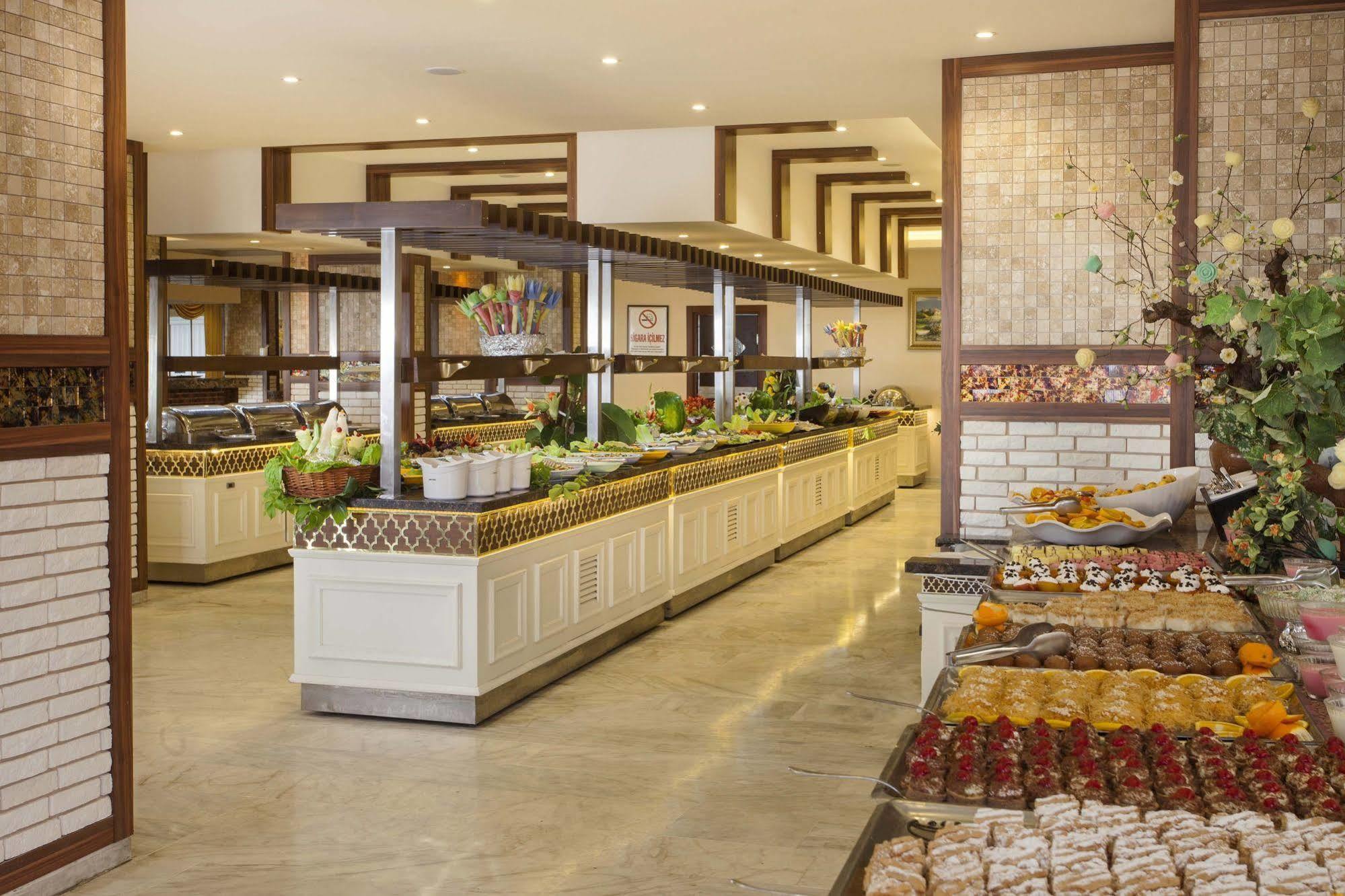 Kleopatra Beach Hotel Alanya Exterior photo